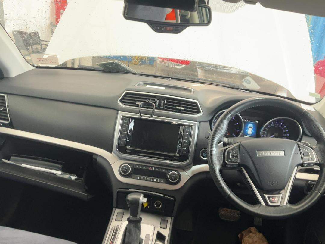 Photo '23' of Haval H6 Premium