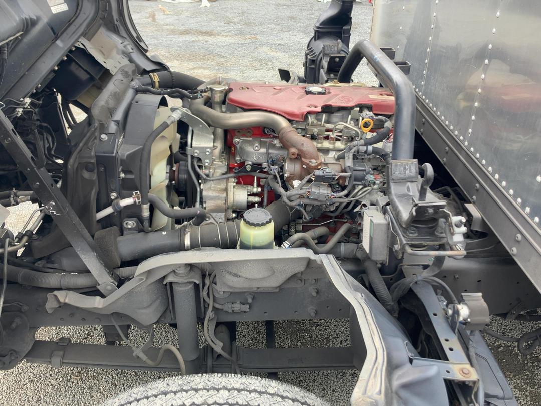 Photo '27' of Hino Dutro Box Body