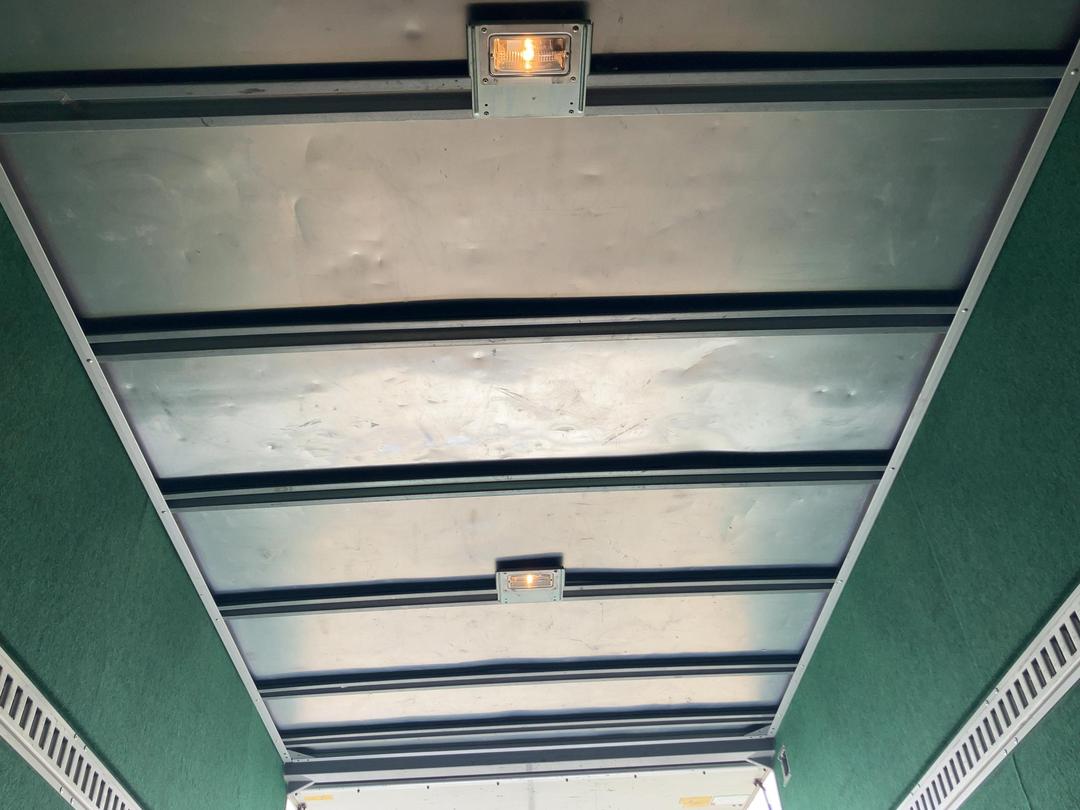 Photo '23' of Hino Dutro Box Body