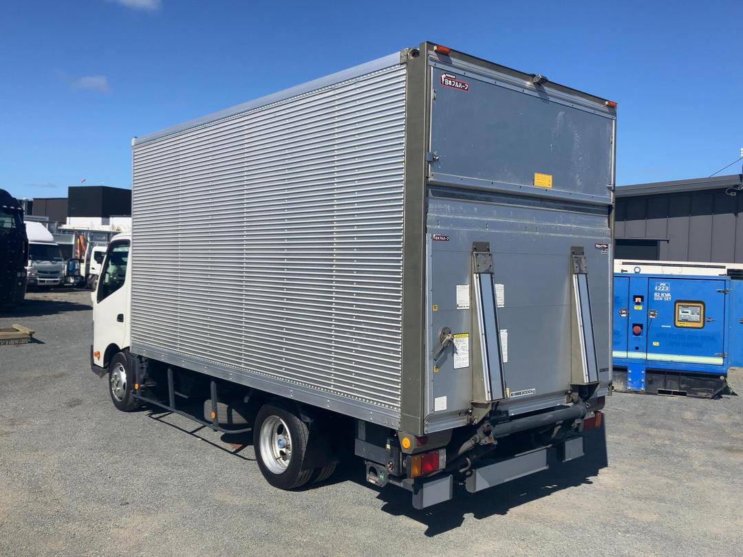 Photo '6' of Hino Dutro Box Body