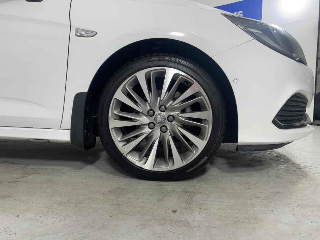 Photo '9' of Holden Astra