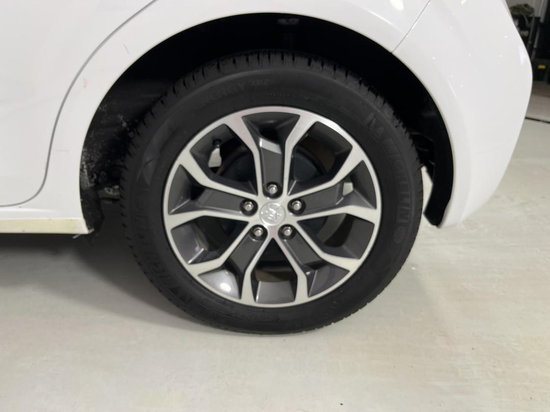 Photo '11' of Holden Barina