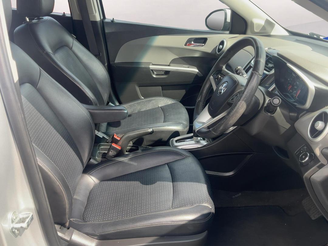 Photo '16' of Holden Barina