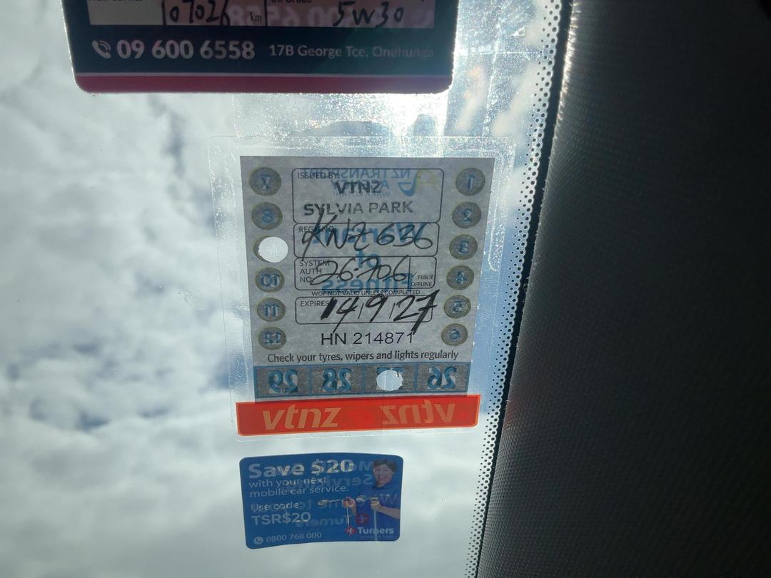 Photo '23' of Holden Barina