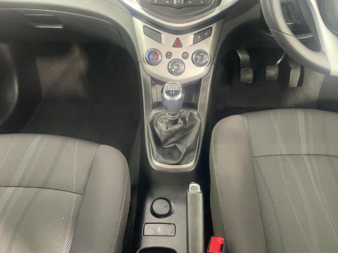 Photo '18' of Holden Barina