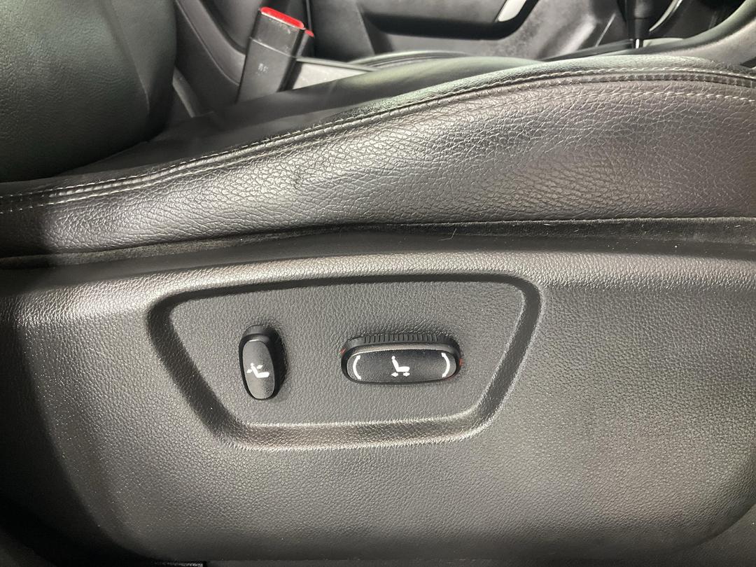 Photo '32' of Holden Captiva 7