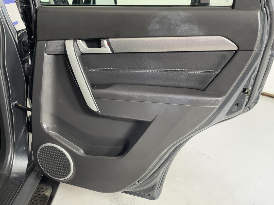 Photo '19' of Holden Captiva 7