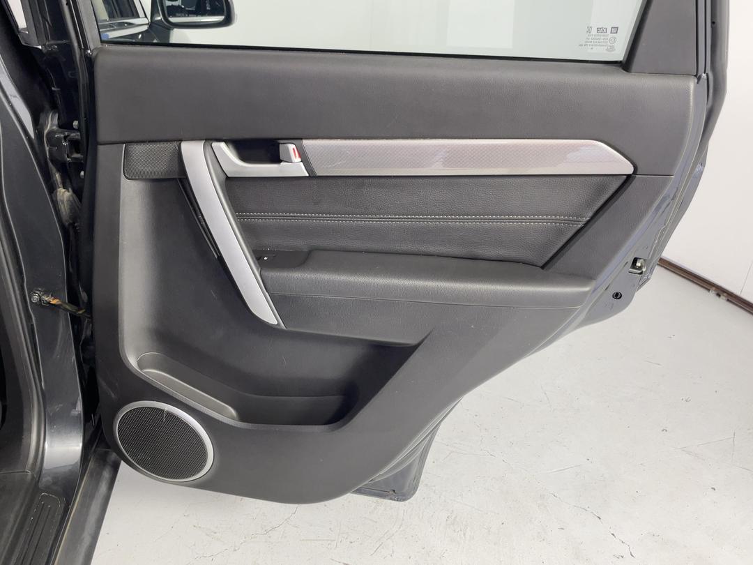 Photo '19' of Holden Captiva 7