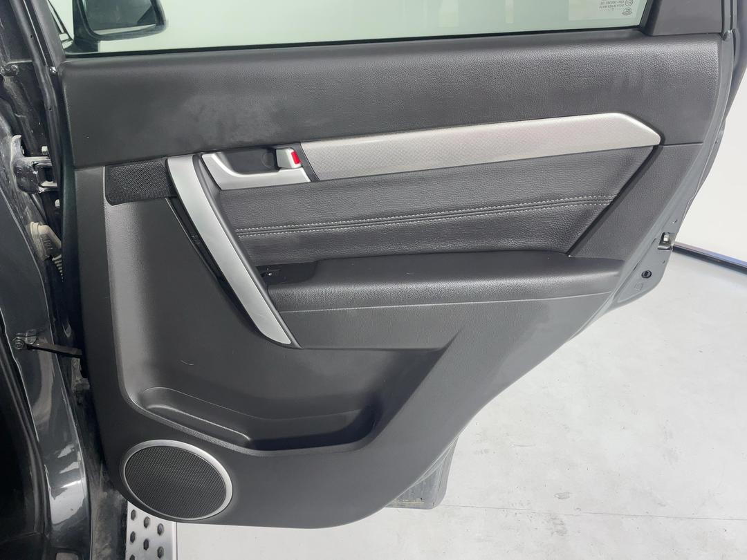 Photo '19' of Holden Captiva 7