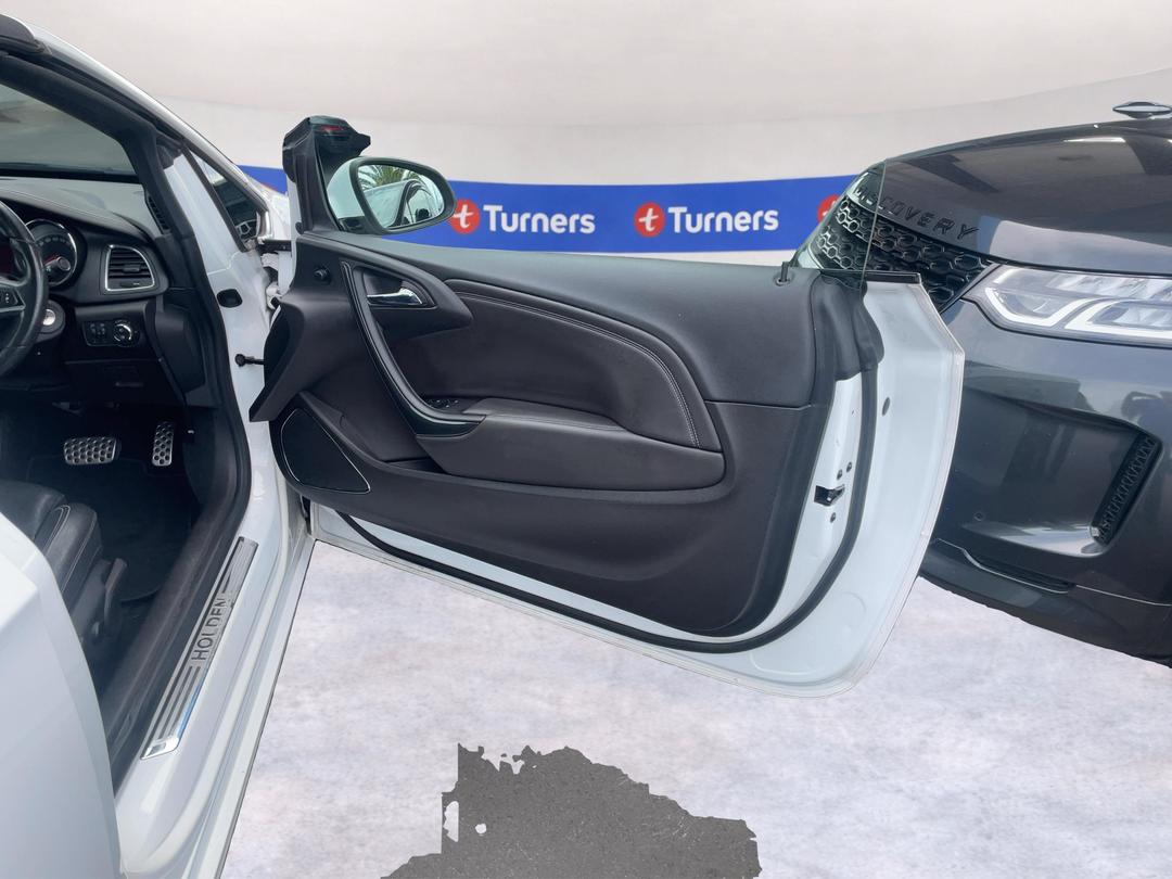 Photo '15' of Holden Cascada