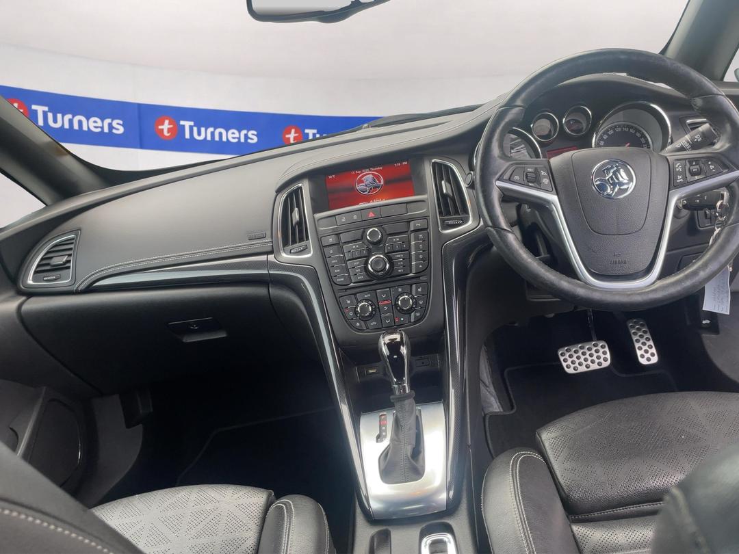 Photo '17' of Holden Cascada