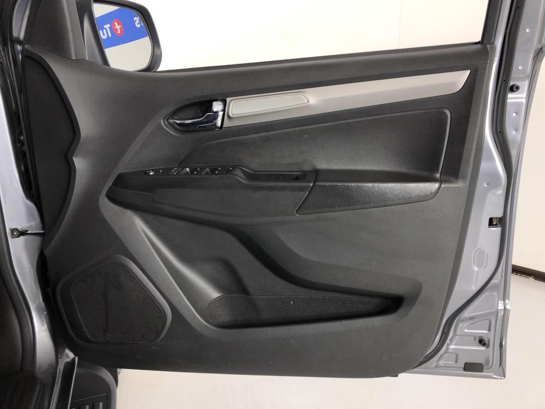 Photo '15' of Holden Colorado