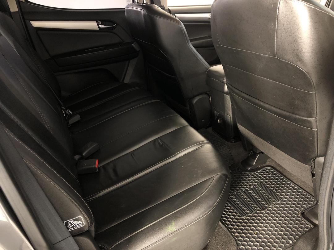 Photo '20' of Holden Colorado