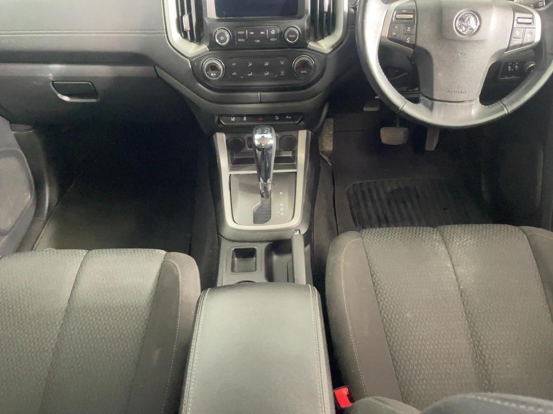 Photo '18' of Holden Colorado