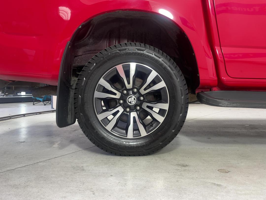 Photo '12' of Holden Colorado