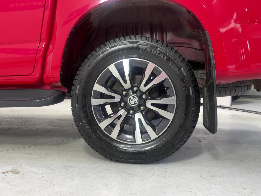 Photo '11' of Holden Colorado