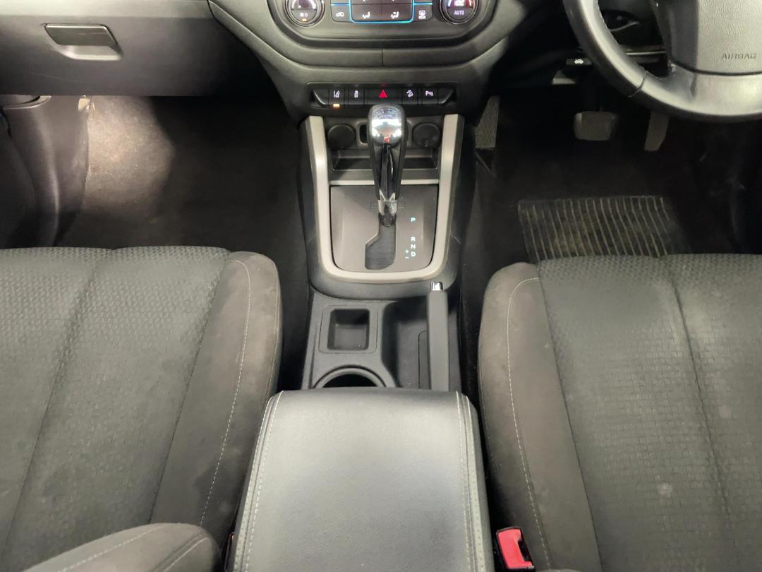 Photo '18' of Holden Colorado