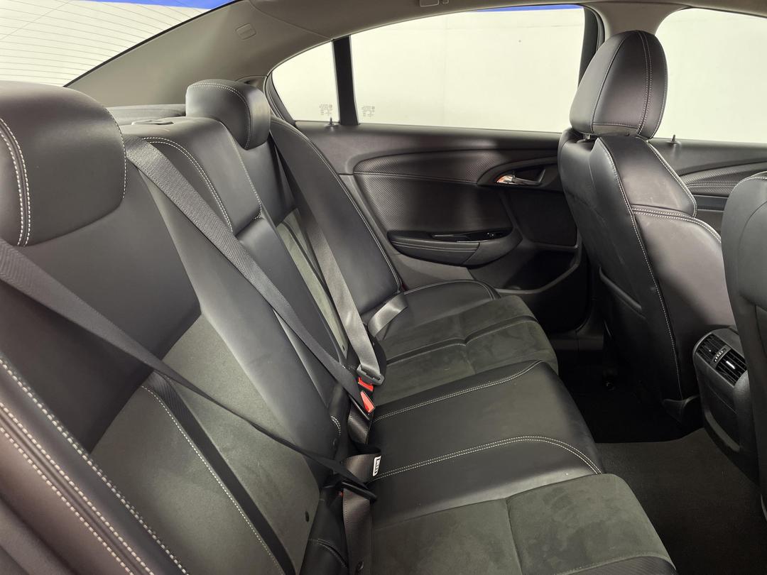 Photo '20' of Holden Commodore