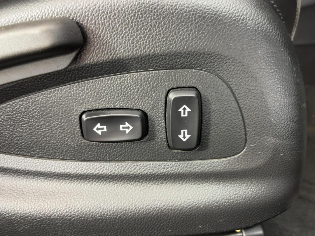 Photo '23' of Holden Commodore