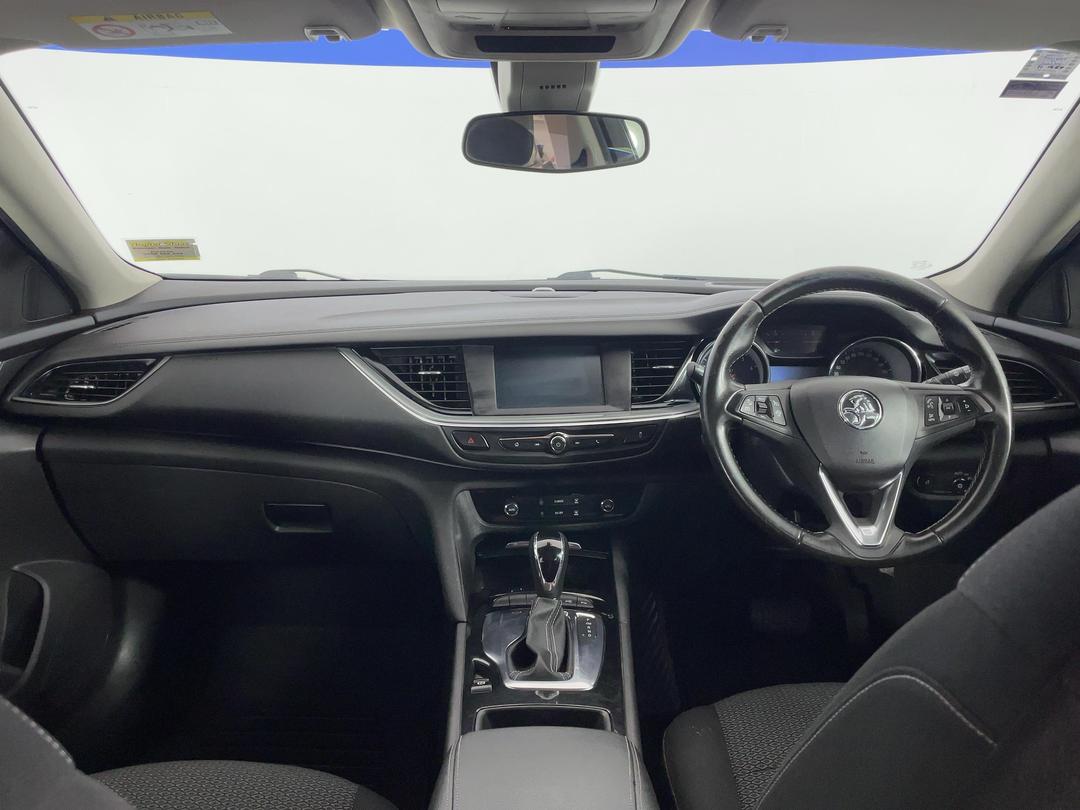 Photo '17' of Holden Commodore