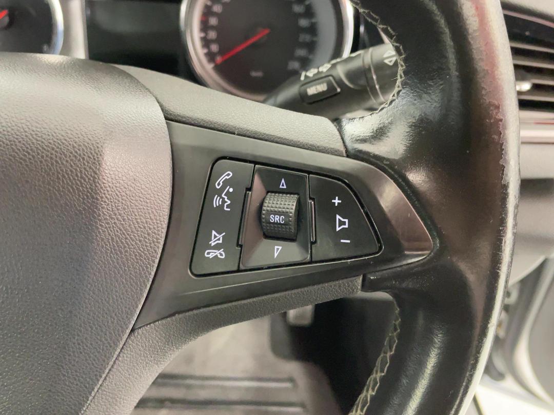 Photo '24' of Holden Commodore