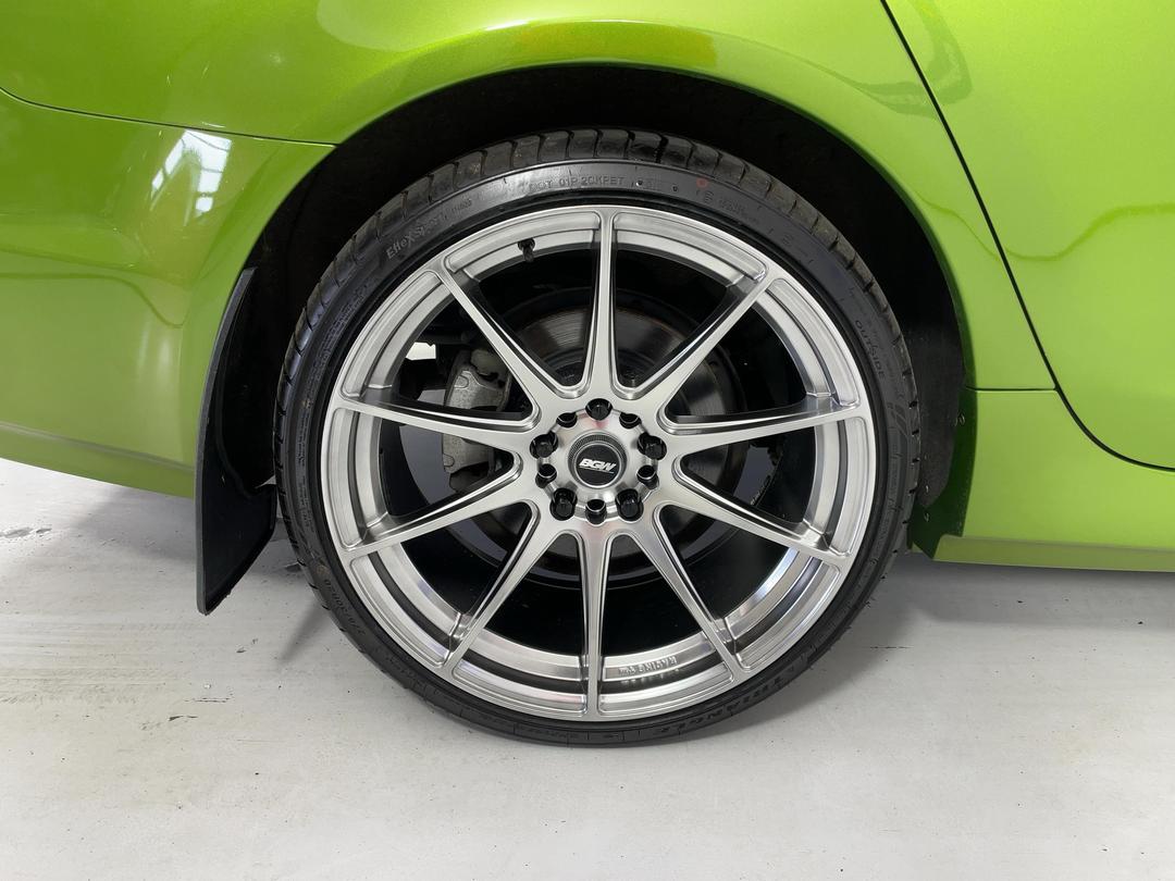 Photo '12' of Holden Commodore