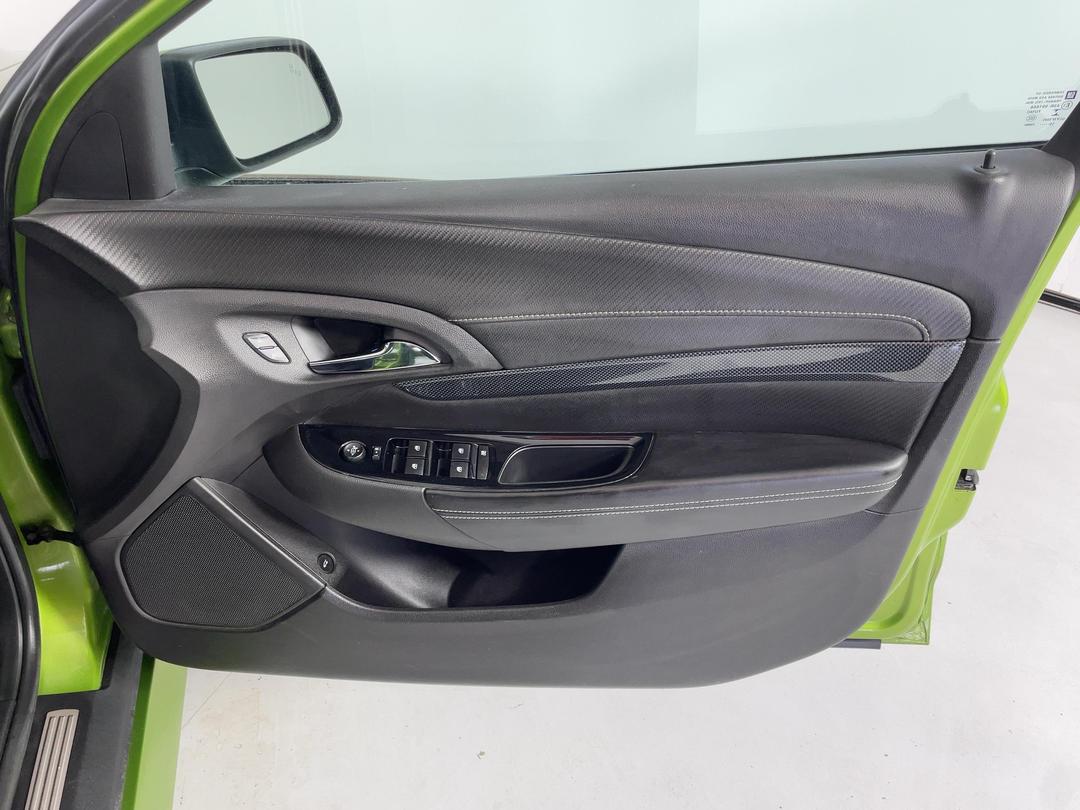 Photo '15' of Holden Commodore