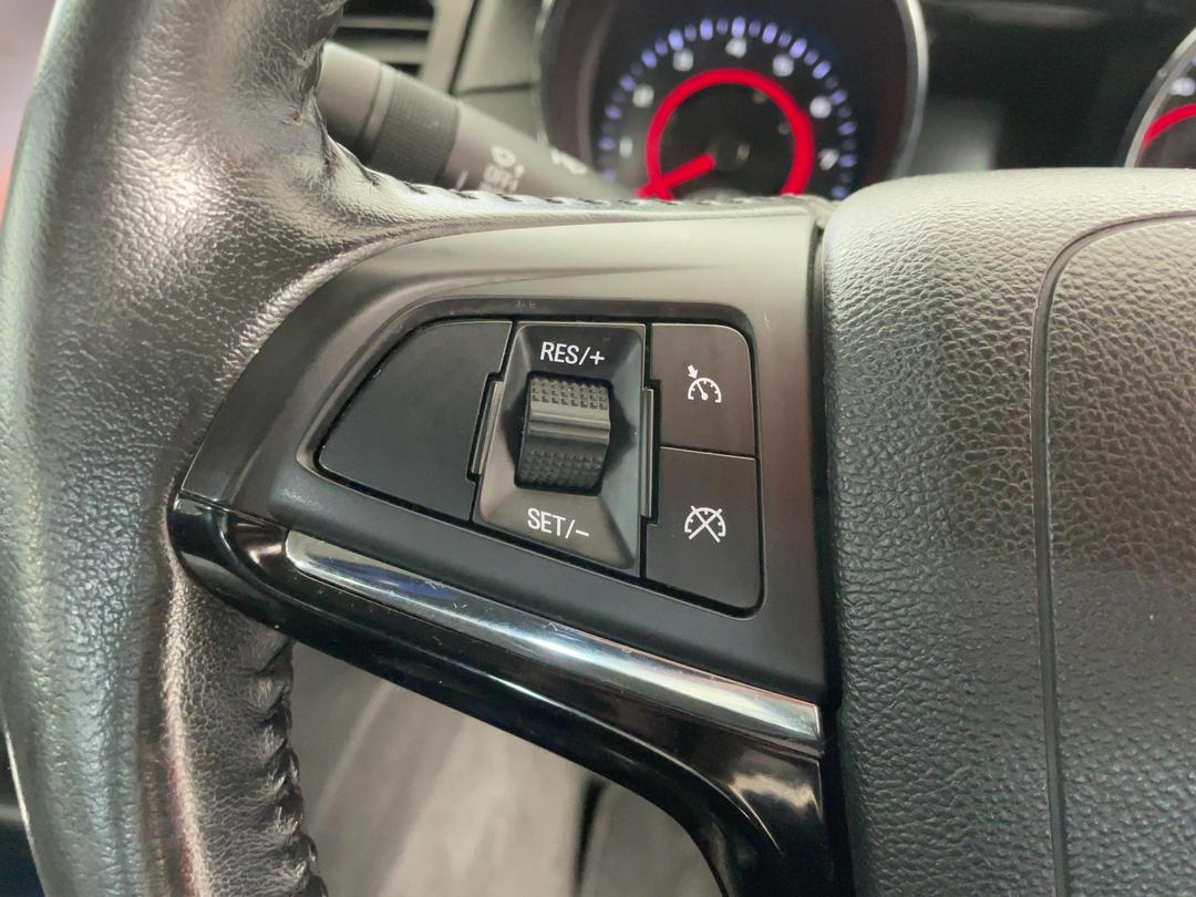 Photo '26' of Holden Commodore