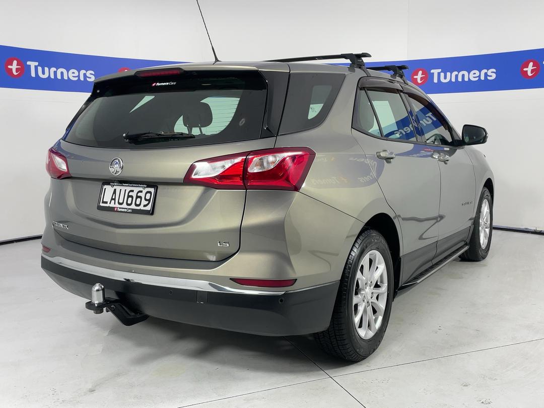 Photo '7' of Holden Equinox