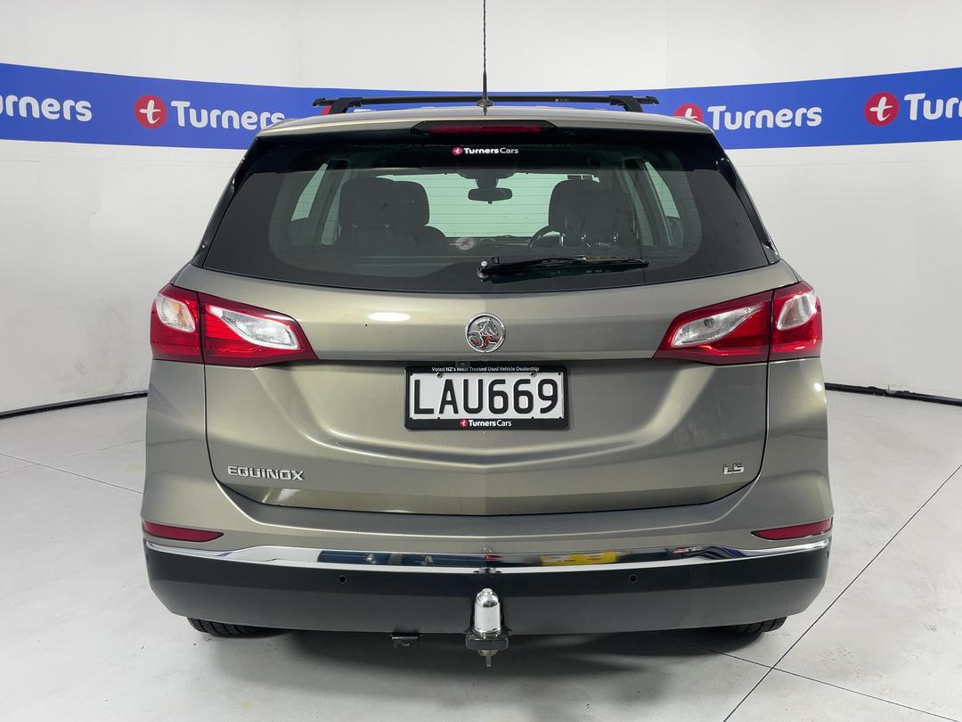 Photo '6' of Holden Equinox