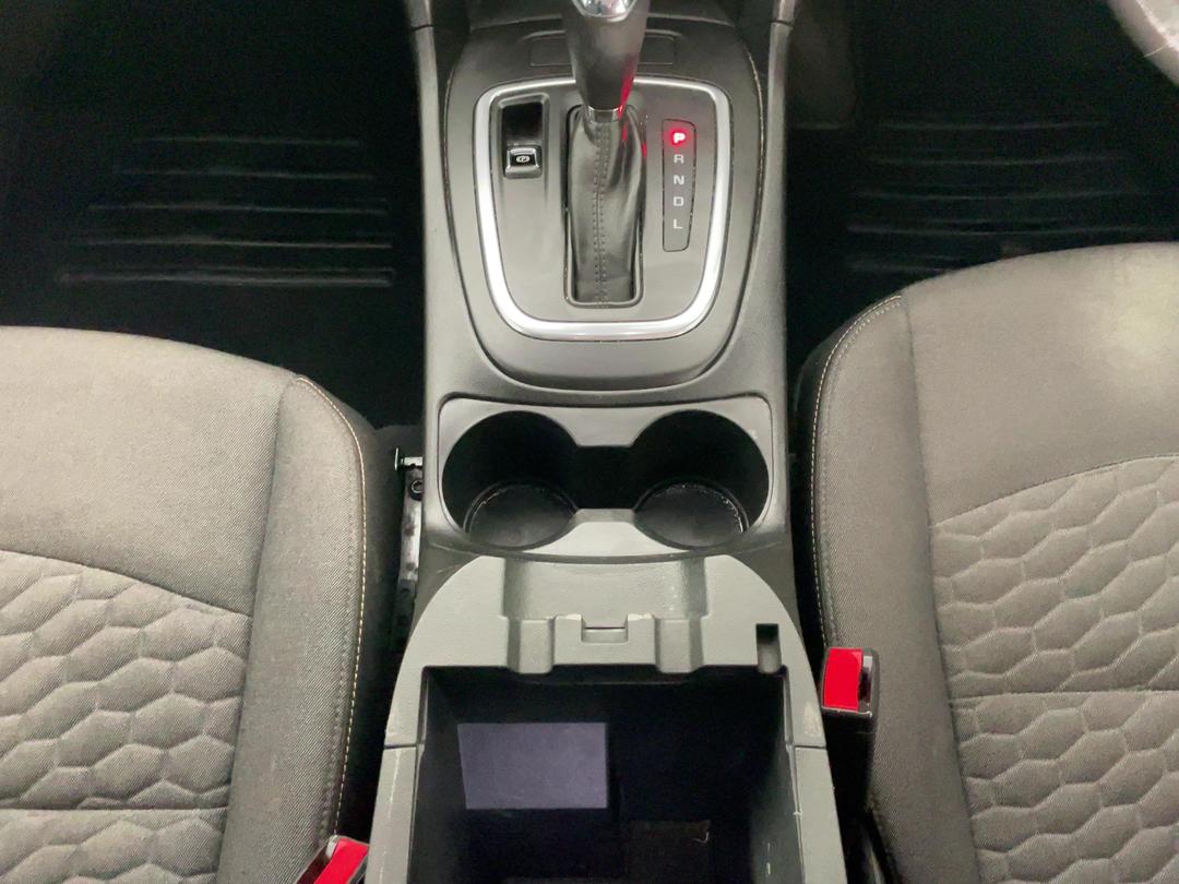 Photo '18' of Holden Equinox