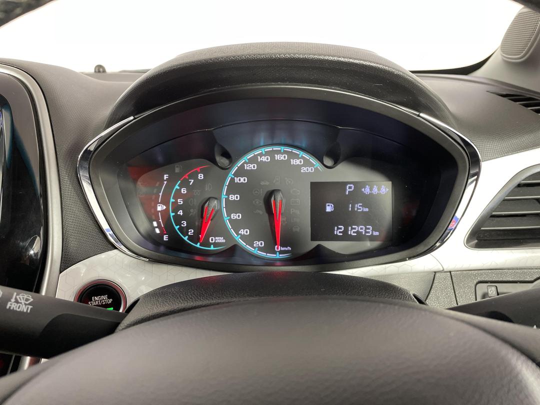 Photo '21' of Holden Spark