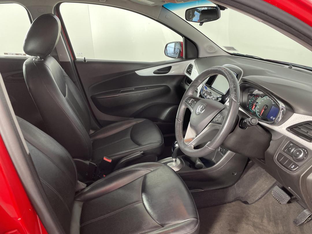 Photo '16' of Holden Spark