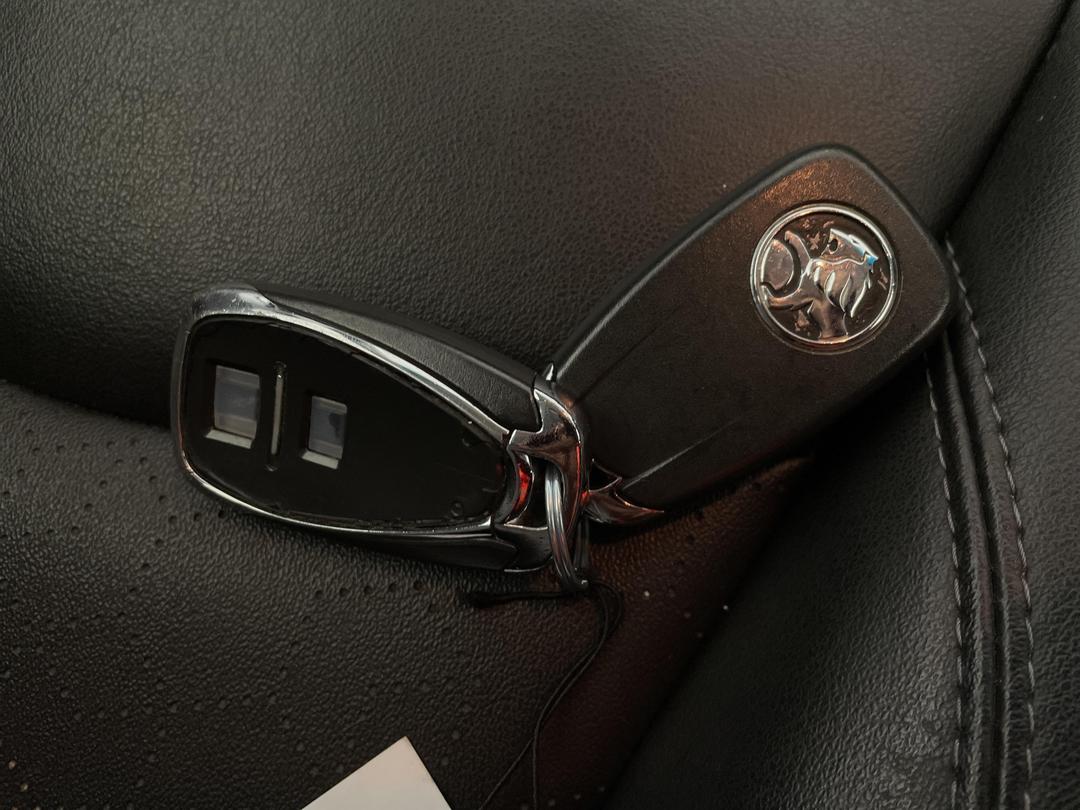 Photo '22' of Holden Spark