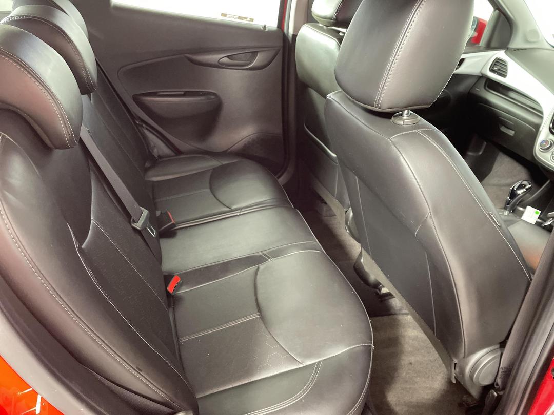 Photo '20' of Holden Spark