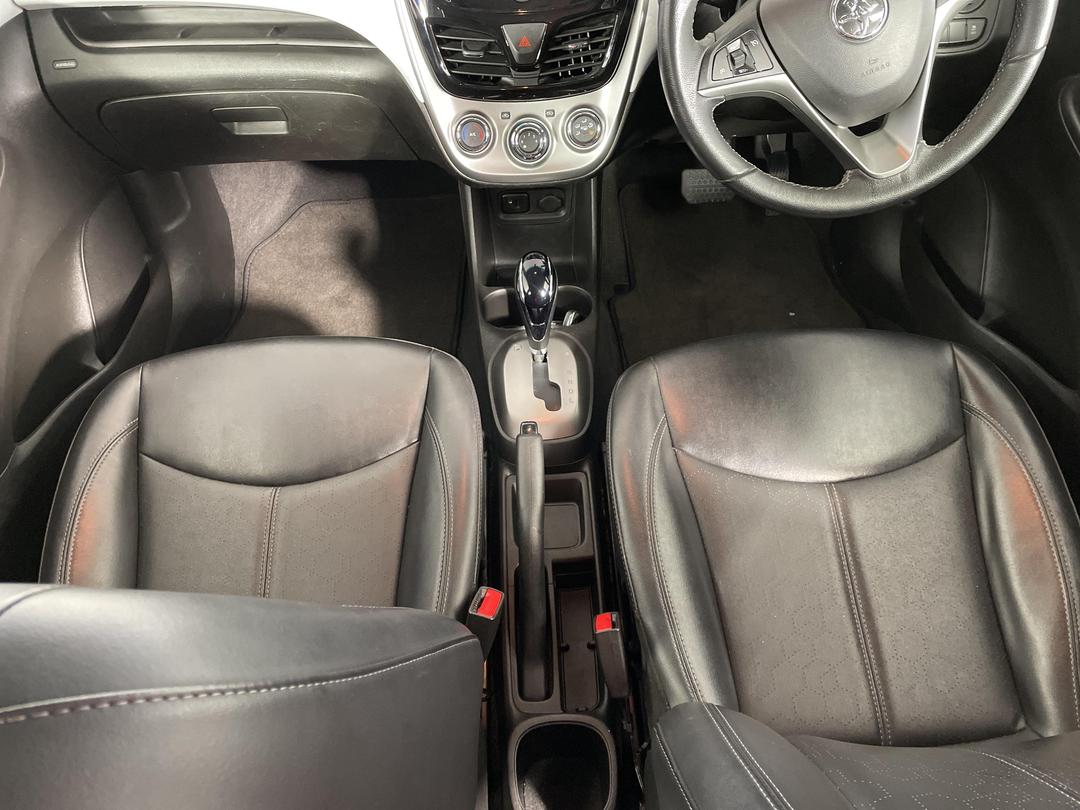 Photo '18' of Holden Spark