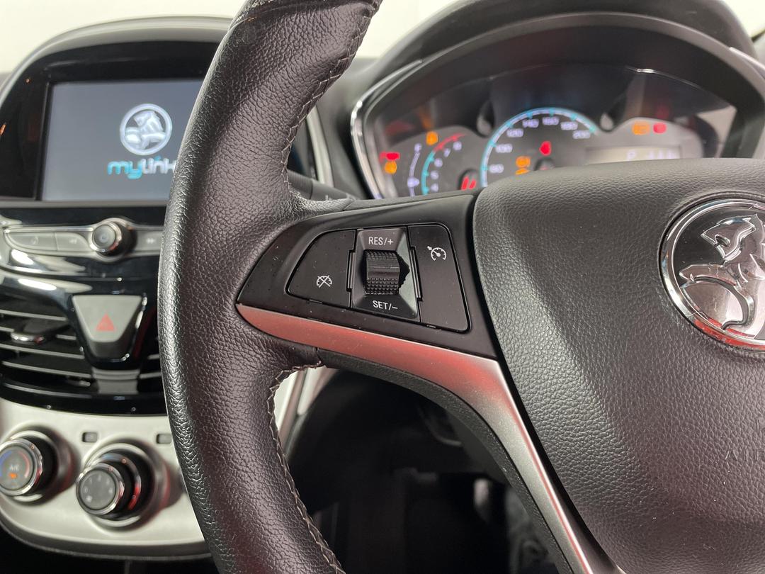 Photo '26' of Holden Spark