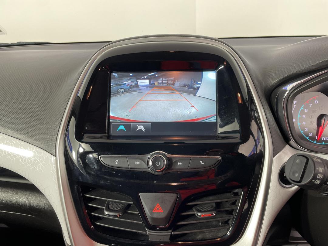 Photo '28' of Holden Spark