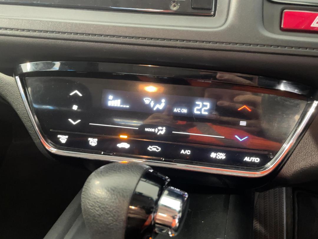 Photo '30' of Honda HR-V