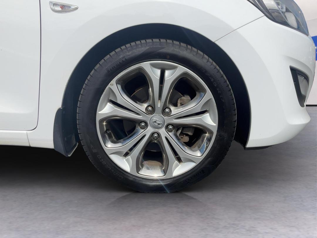 Photo '9' of Hyundai I30