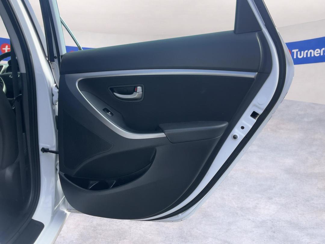 Photo '19' of Hyundai I30