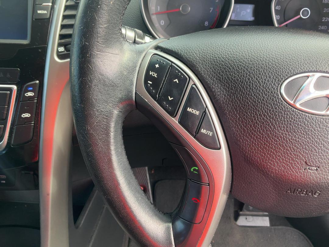 Photo '28' of Hyundai I30