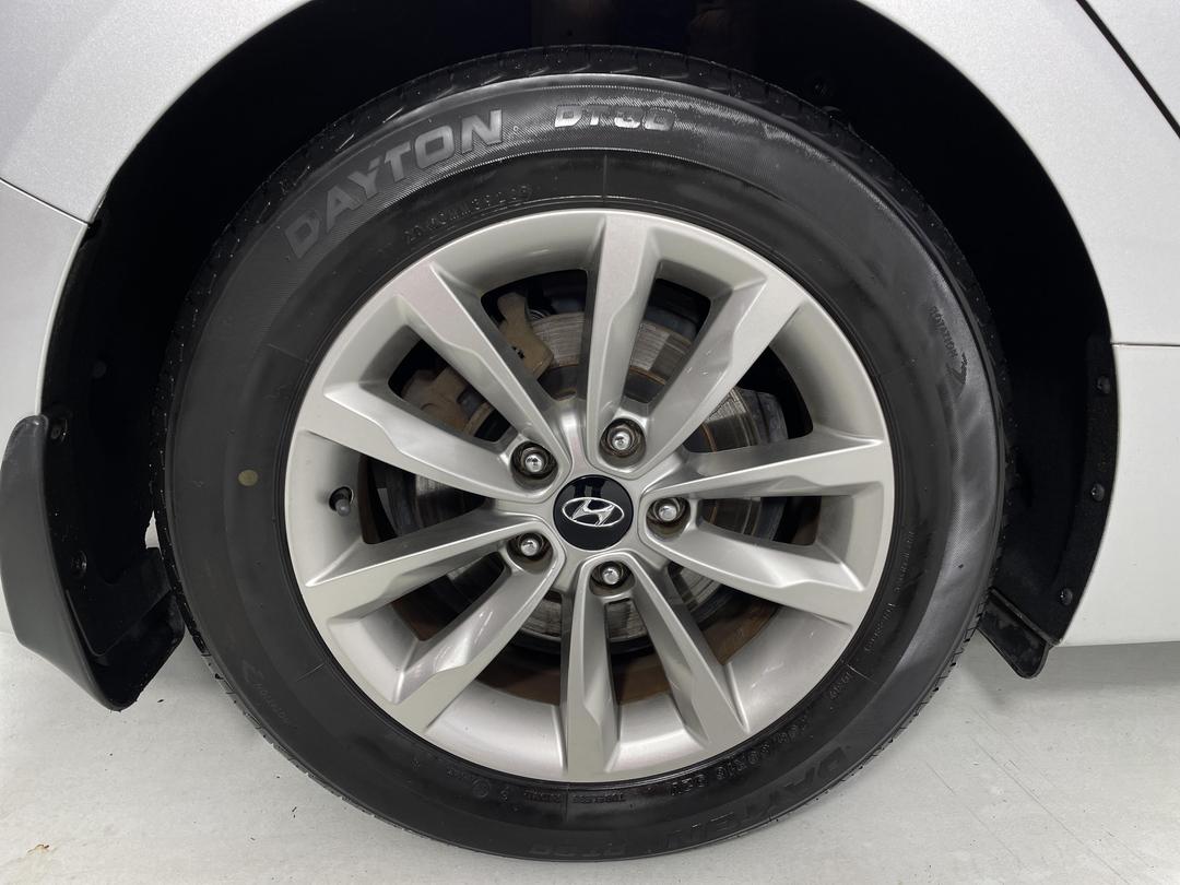 Photo '12' of Hyundai I40