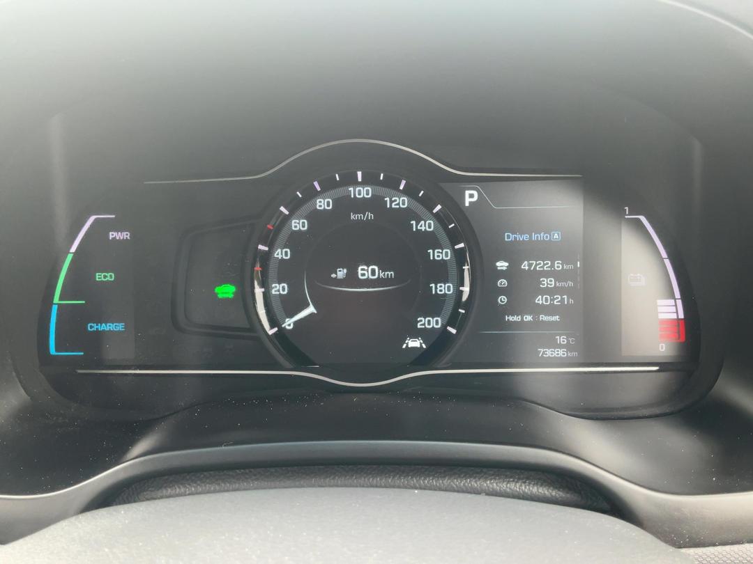 Photo '21' of Hyundai Ioniq