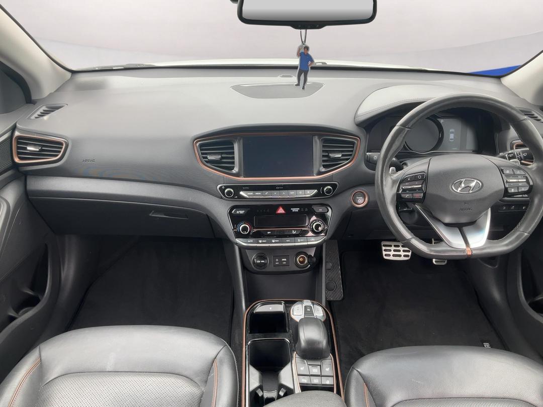 Photo '17' of Hyundai Ioniq