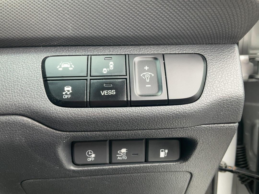 Photo '25' of Hyundai Ioniq