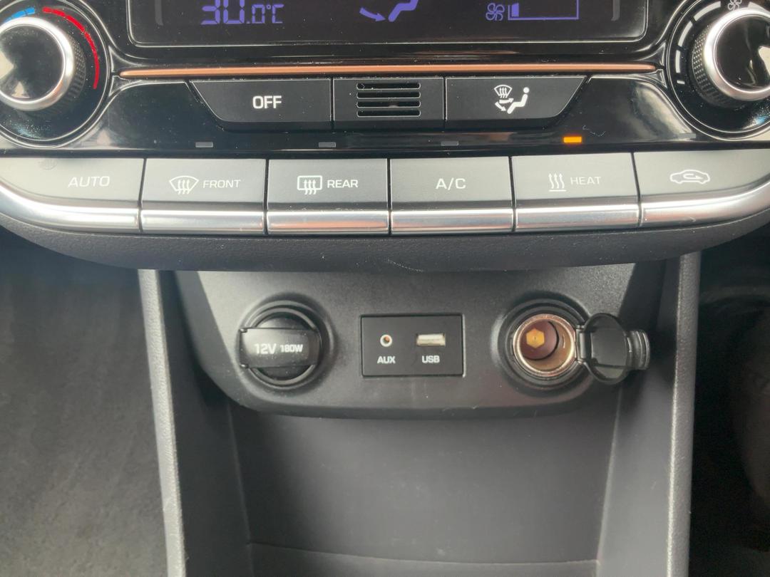 Photo '28' of Hyundai Ioniq