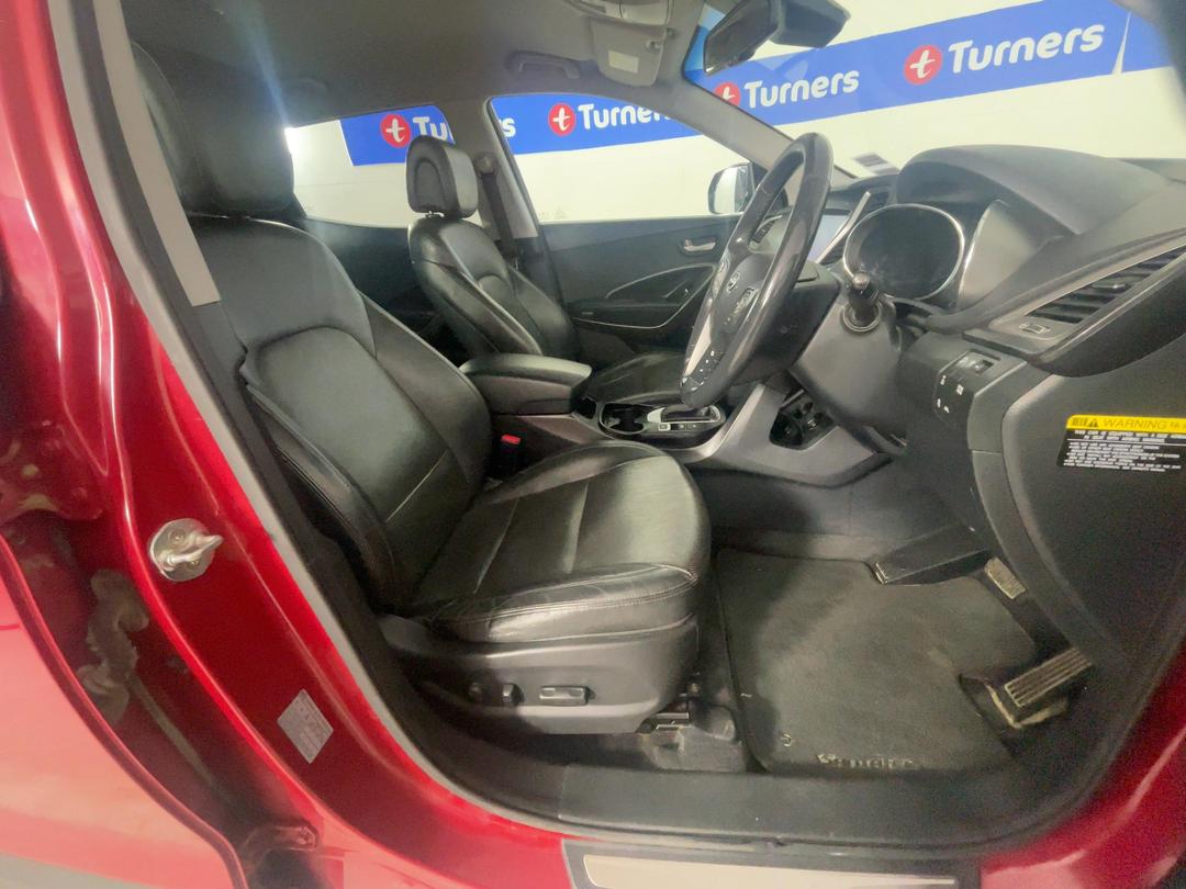 Photo '16' of Hyundai Santa FE