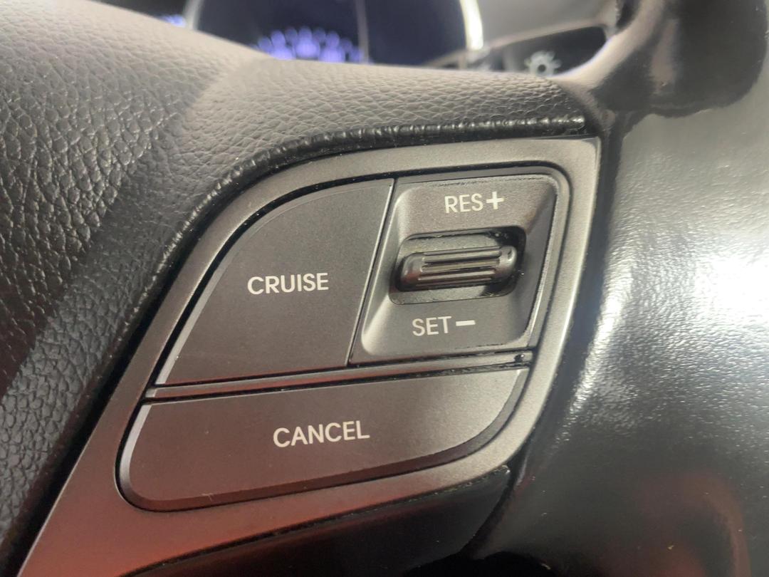 Photo '27' of Hyundai Santa FE