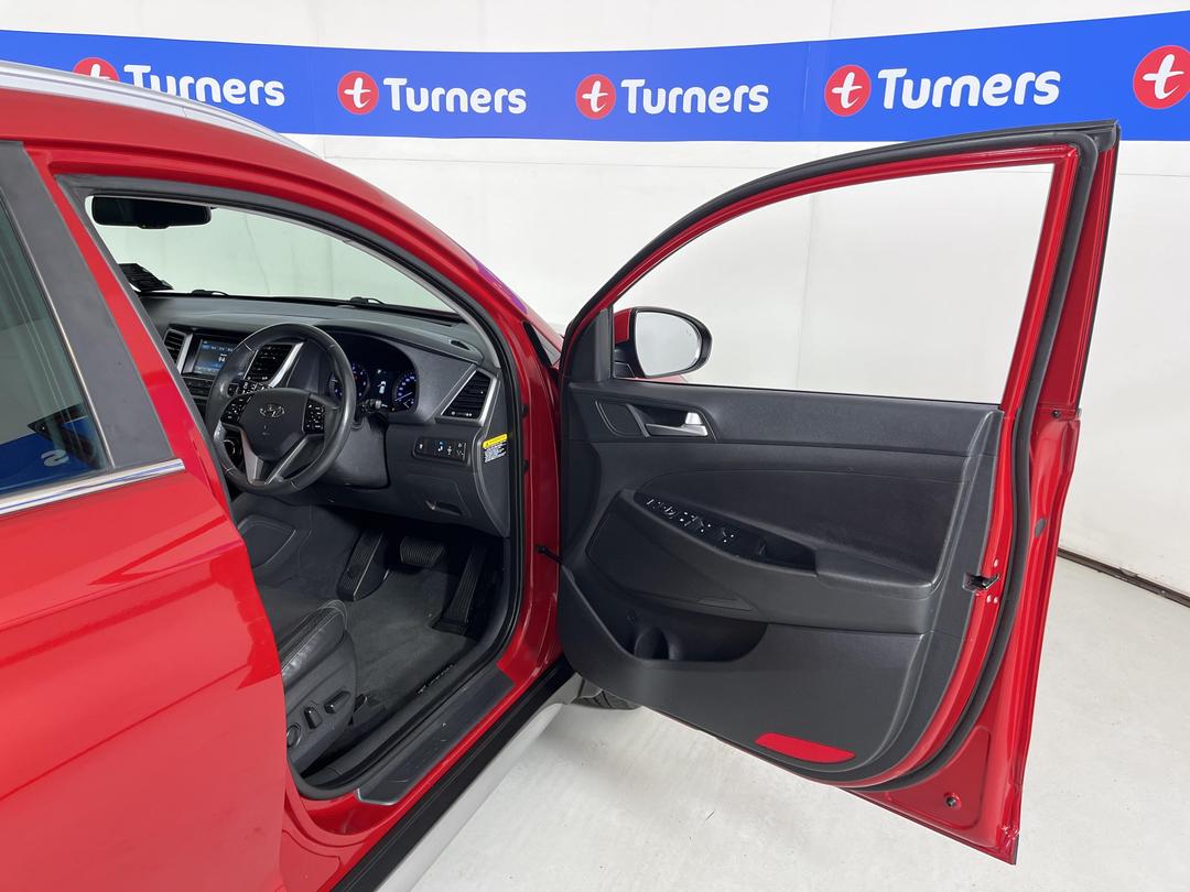 Photo '15' of Hyundai Tucson